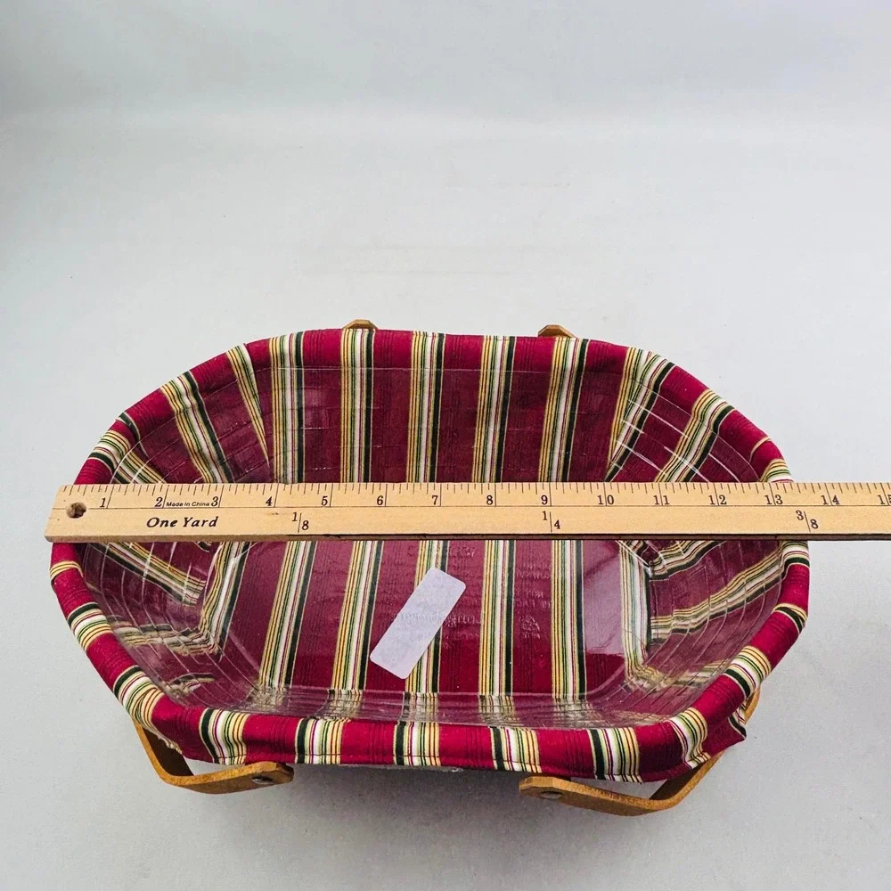Longaberger Natures Garland Basket 2006 Christmas Collection Liner Protector USA